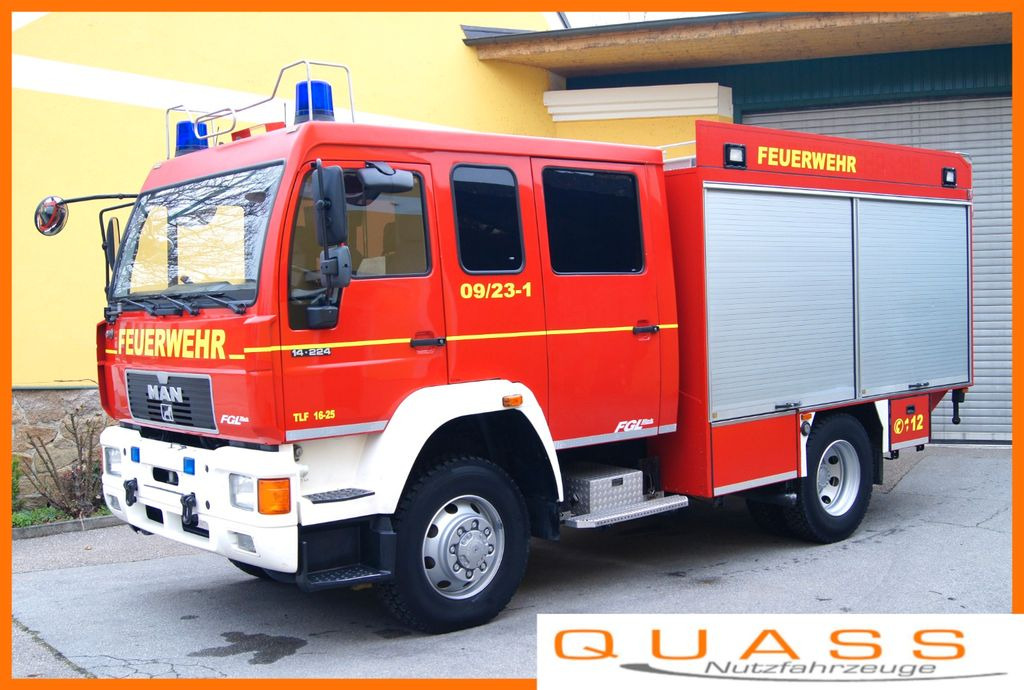 MAN 14.224 L80 4x4 /METZ TLF 16/25 Feuerwehr Expedition - Feuerwehrfahrzeug: das Bild 1 MAN 14.224 L80 4x4 /METZ TLF 16/25 Feuerwehr Expedition - Feuerwehrfahrzeug: das Bild 1