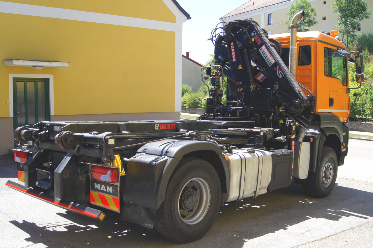 MAN TGA 18.360 BL 4x4/Euro 4/TÜV/HIAB 111/MULTILIFT/Winterdienst - Abrollkipper, Autokran: das Bild 5 MAN TGA 18.360 BL 4x4/Euro 4/TÜV/HIAB 111/MULTILIFT/Winterdienst - Abrollkipper, Autokran: das Bild 5