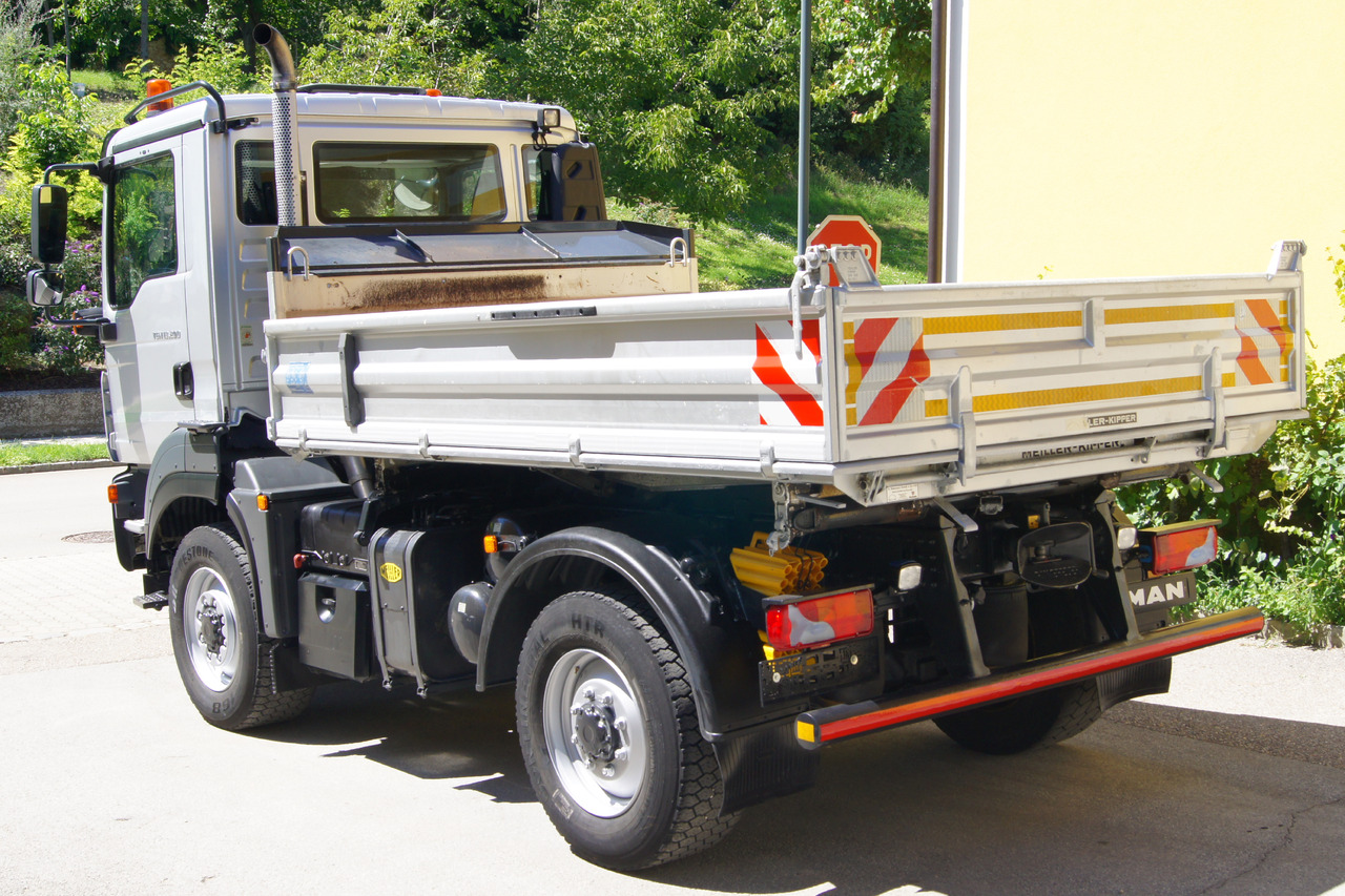MAN TGM 13.290/4x4/TÜV/Euro 5/einzelbereift/Winterdienst - Kipper: das Bild 3 MAN TGM 13.290/4x4/TÜV/Euro 5/einzelbereift/Winterdienst - Kipper: das Bild 3
