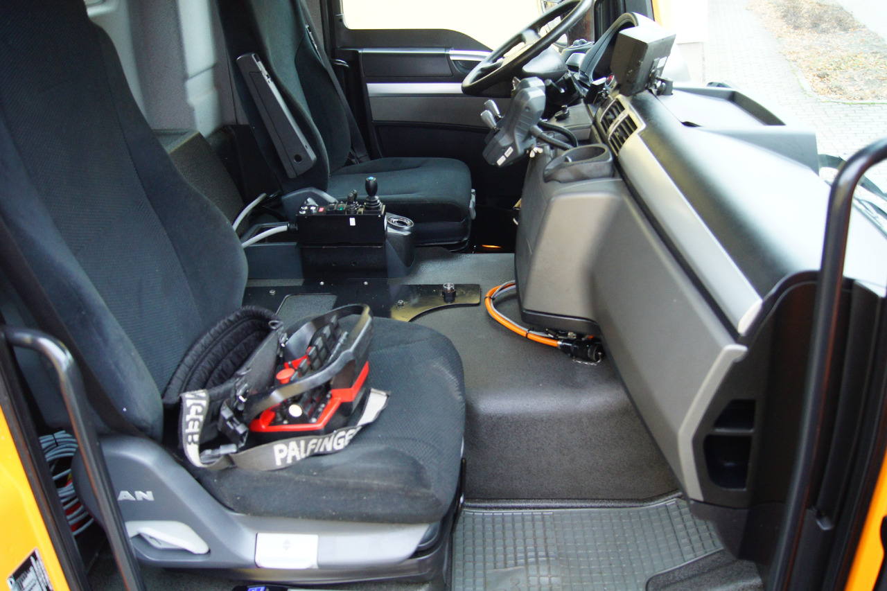 Schneeräumfahrzeug, Autokran MAN TGS 28.400 BL 6x4-4/PK 12002 D/PALIFT/Winterdienst/Streuer/Pflug [ Copy ]: das Bild 9