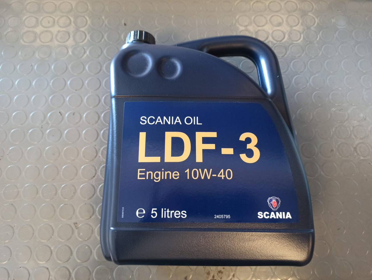 SCANIA LDF 3 ENGINE OIL - 2405795 - Motoröl und Autopflegeprodukt: das Bild 1 SCANIA LDF 3 ENGINE OIL - 2405795 - Motoröl und Autopflegeprodukt: das Bild 1