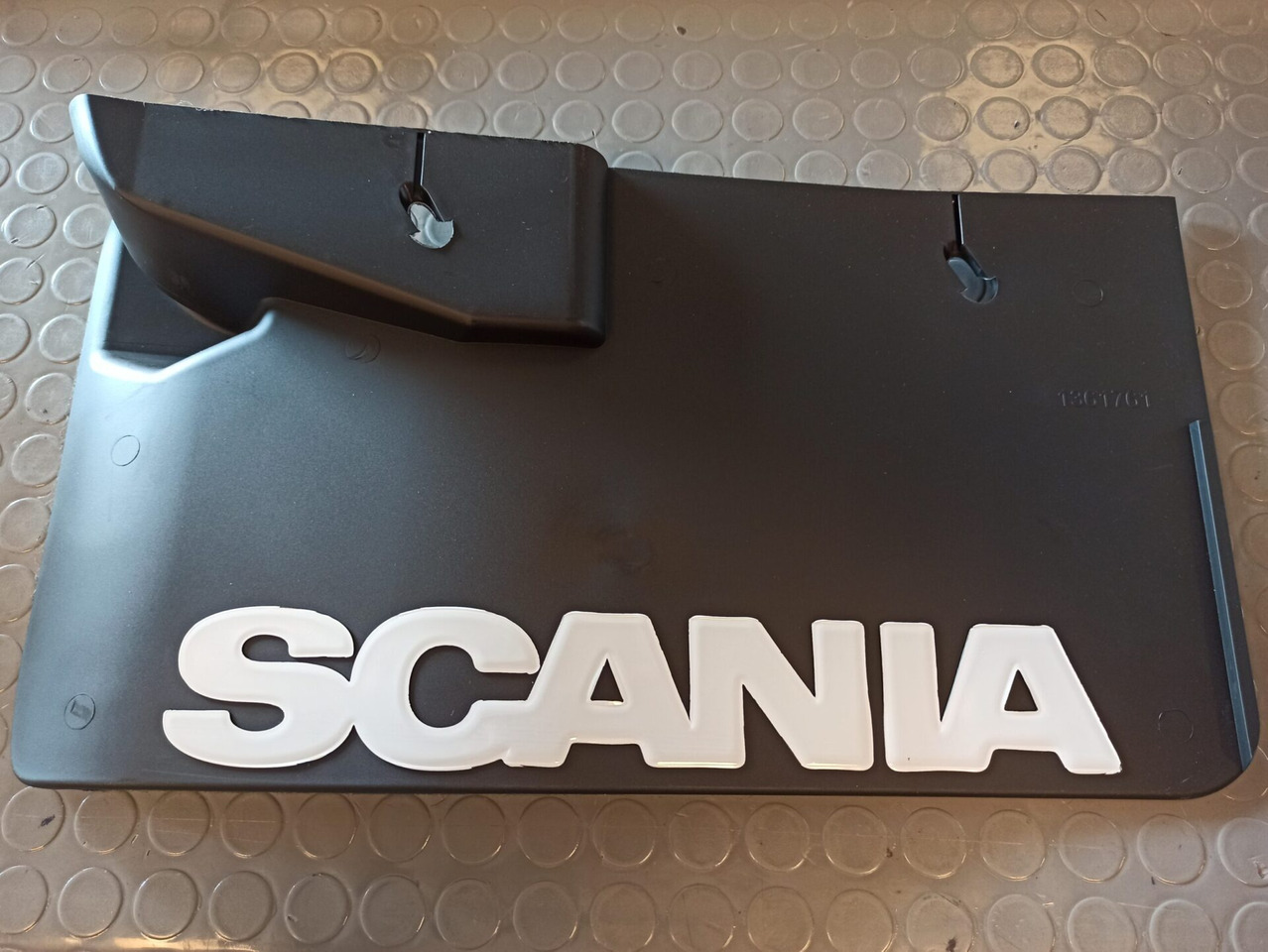 SCANIA MUDFLAP 144L - 1361761 - Kotflügel für LKW: das Bild 1 SCANIA MUDFLAP 144L - 1361761 - Kotflügel für LKW: das Bild 1