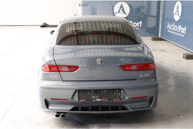 Alfa Romeo 156 3.2i V6 24v GTA - Limousine: das Bild 5 Alfa Romeo 156 3.2i V6 24v GTA - Limousine: das Bild 5
