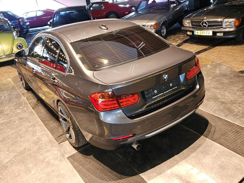 BMW 3-Reeks (F30) _ 320d - Limousine: das Bild 4 BMW 3-Reeks (F30) _ 320d - Limousine: das Bild 4