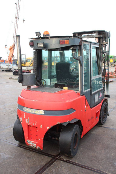 Dantruck 8440DG - Dieselstapler: das Bild 5 Dantruck 8440DG - Dieselstapler: das Bild 5