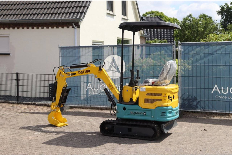 DigMaster DM100 - Minibagger: das Bild 3 DigMaster DM100 - Minibagger: das Bild 3