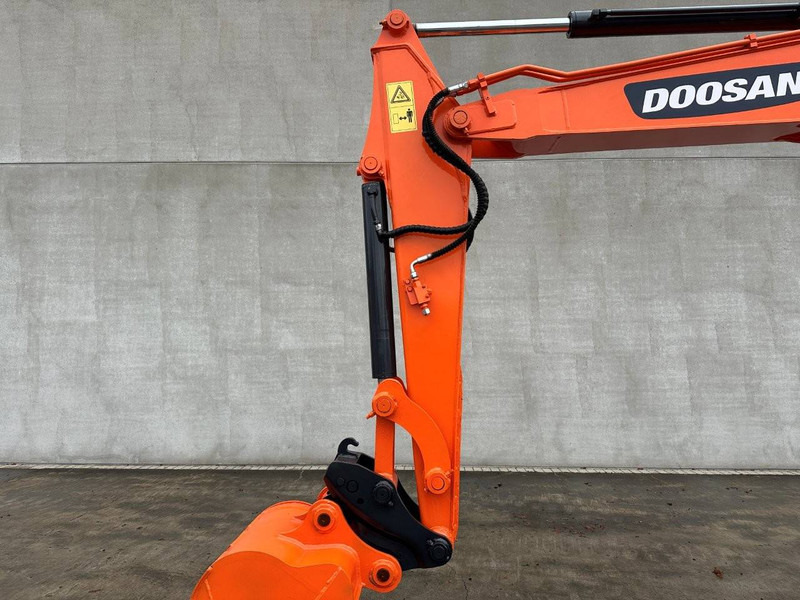 Kettenbagger Doosan DX55-9C: das Bild 11 Kettenbagger Doosan DX55-9C: das Bild 11