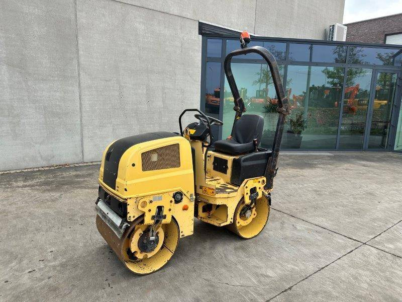 Dynapac CC800 - Walzen: das Bild 1 Dynapac CC800 - Walzen: das Bild 1