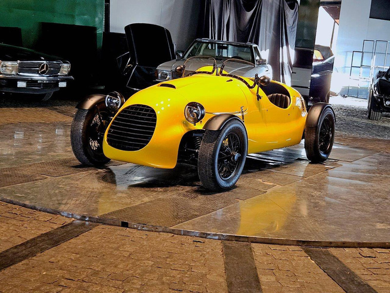 Ferrari Vintage Racer Ferrari-hommage Triumph - Limousine: das Bild 1 Ferrari Vintage Racer Ferrari-hommage Triumph - Limousine: das Bild 1