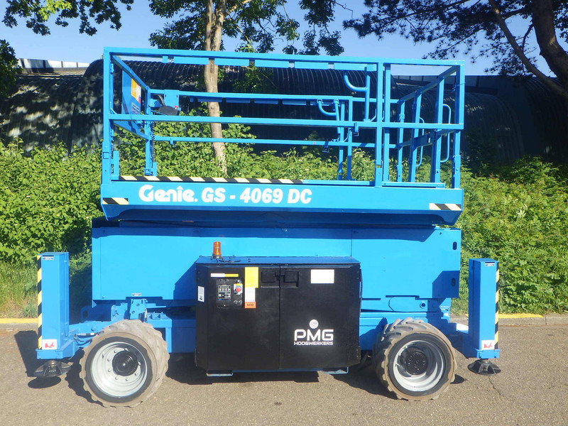 Genie GS-4069DC - Scherenbühne: das Bild 1 Genie GS-4069DC - Scherenbühne: das Bild 1