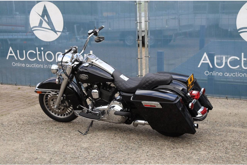Harley-Davidson Custom-Modified - Motorrad: das Bild 3 Harley-Davidson Custom-Modified - Motorrad: das Bild 3