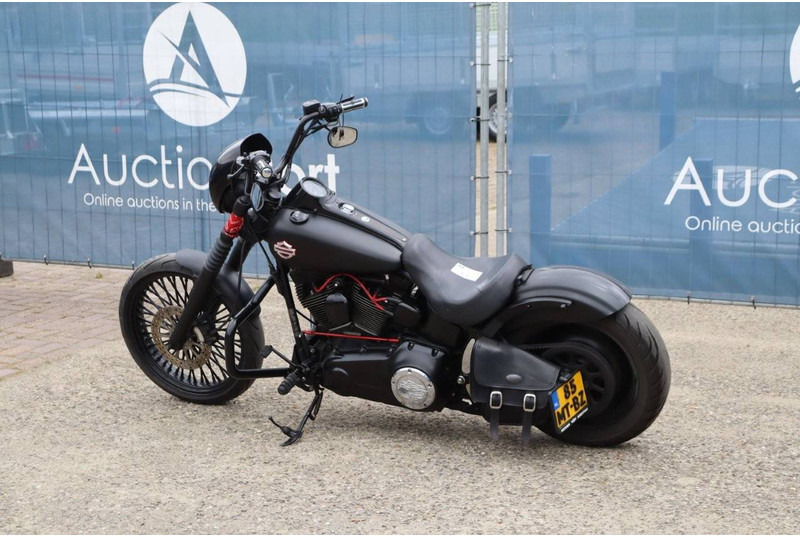 Harley-Davidson Deuce FXSTD Softail - Motorrad: das Bild 3 Harley-Davidson Deuce FXSTD Softail - Motorrad: das Bild 3