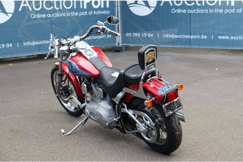 Harley-Davidson Deuce Softail - Motorrad: das Bild 4 Harley-Davidson Deuce Softail - Motorrad: das Bild 4
