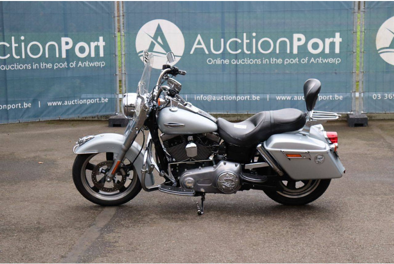 Harley-Davidson Dyna Switchback - Motorrad: das Bild 2 Harley-Davidson Dyna Switchback - Motorrad: das Bild 2