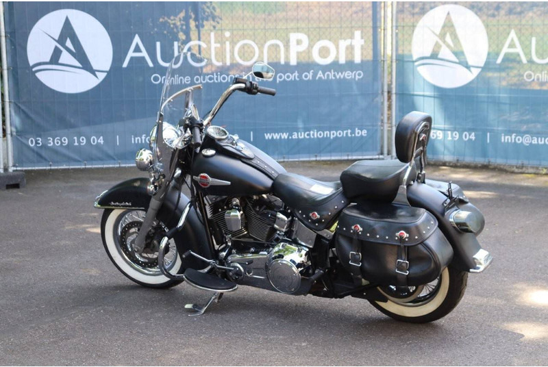 Harley-Davidson Heritage Softail Classic - Motorrad: das Bild 3 Harley-Davidson Heritage Softail Classic - Motorrad: das Bild 3