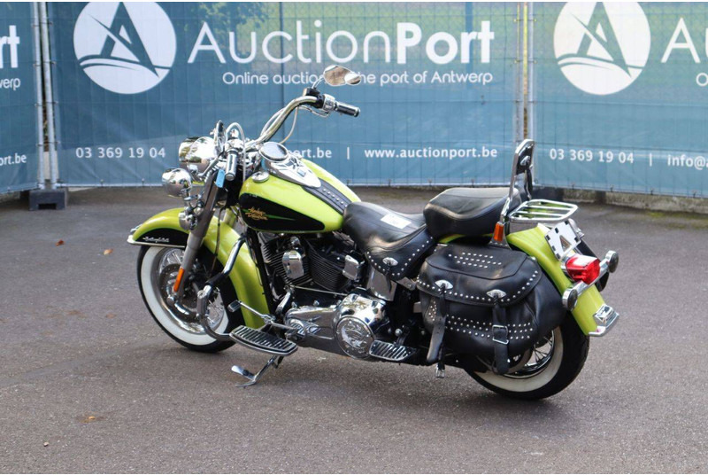 Harley-Davidson Heritage Softail Classic - Motorrad: das Bild 3 Harley-Davidson Heritage Softail Classic - Motorrad: das Bild 3