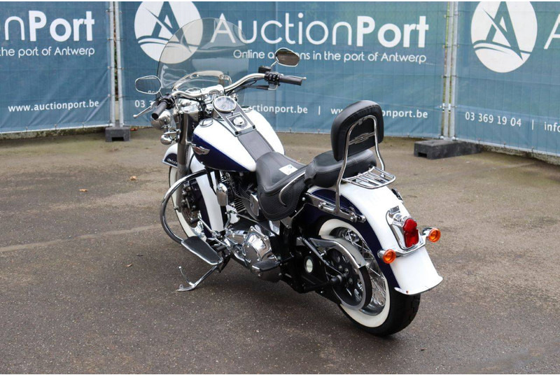 Harley-Davidson Softail Deluxe - Motorrad: das Bild 4 Harley-Davidson Softail Deluxe - Motorrad: das Bild 4