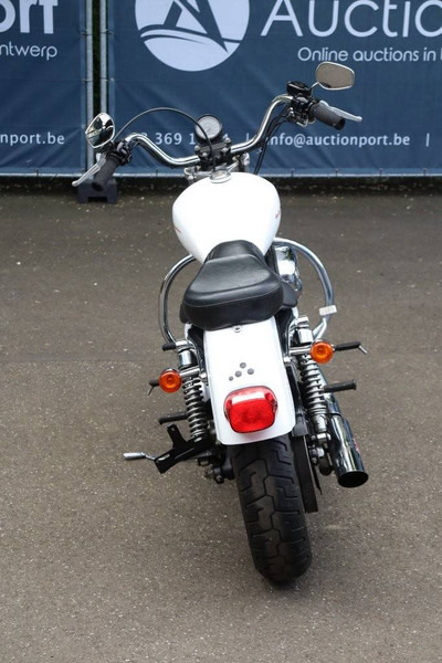 Harley-Davidson Sporster XL883 - Motorrad: das Bild 5 Harley-Davidson Sporster XL883 - Motorrad: das Bild 5
