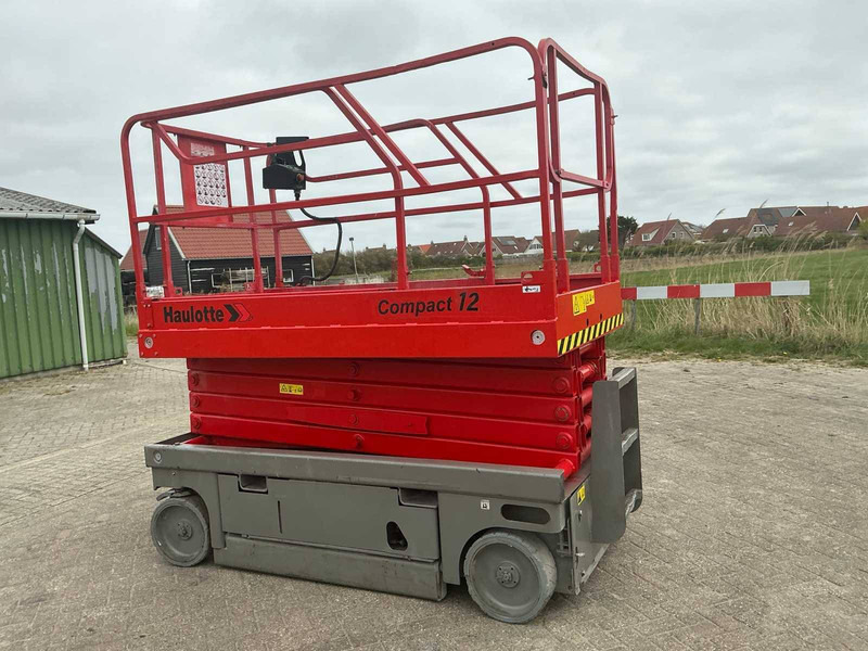 Haulotte COMPACT 12 - Scherenbühne: das Bild 1 Haulotte COMPACT 12 - Scherenbühne: das Bild 1