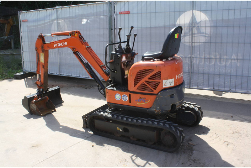 Hitachi ZX10U-2 - Minibagger: das Bild 3 Hitachi ZX10U-2 - Minibagger: das Bild 3