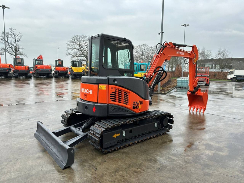 Hitachi ZX50U-2 - Kettenbagger: das Bild 4 Hitachi ZX50U-2 - Kettenbagger: das Bild 4