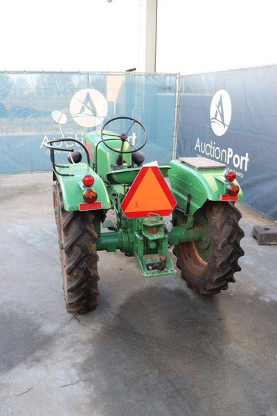 Holder B12 - Traktor: das Bild 4 Holder B12 - Traktor: das Bild 4