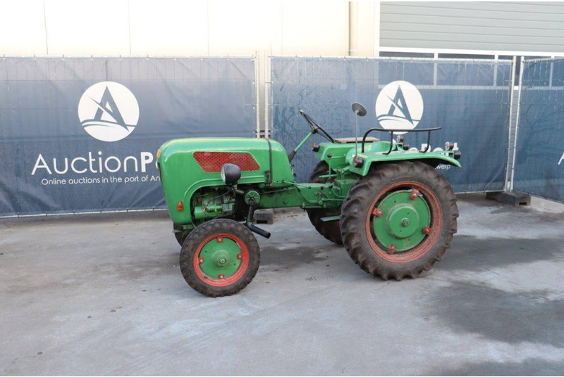 Holder B12 - Traktor: das Bild 1 Holder B12 - Traktor: das Bild 1