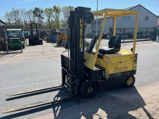 Hyster E3.00EXL - Elektrostapler: das Bild 1 Hyster E3.00EXL - Elektrostapler: das Bild 1
