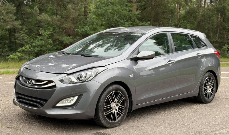 Hyundai i30 (II) CW _ 1.4 MPi - Limousine: das Bild 1 Hyundai i30 (II) CW _ 1.4 MPi - Limousine: das Bild 1
