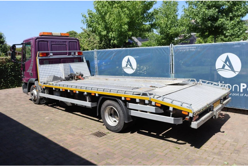 Iveco ML75E18 - Autotransporter LKW: das Bild 3 Iveco ML75E18 - Autotransporter LKW: das Bild 3