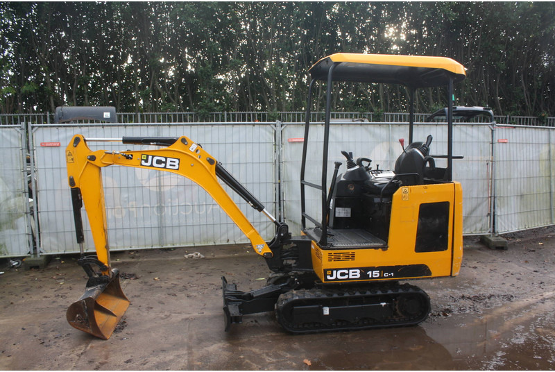 JCB 15C-1 - Minibagger: das Bild 2 JCB 15C-1 - Minibagger: das Bild 2