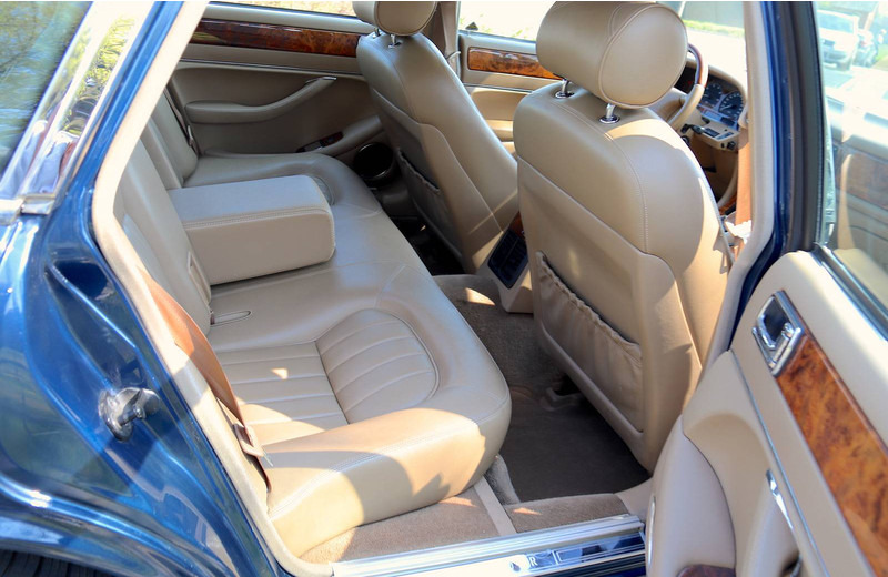 PKW Jaguar XJ Sovereign 4.0: das Bild 13