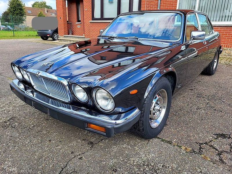 Jaguar 'XJ (series III) 6 _ 4.2 Manual 5-Speed - Limousine: das Bild 1 Jaguar 'XJ (series III) 6 _ 4.2 Manual 5-Speed - Limousine: das Bild 1
