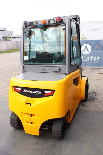 Jungheinrich EFG 550 - Elektrostapler: das Bild 5 Jungheinrich EFG 550 - Elektrostapler: das Bild 5