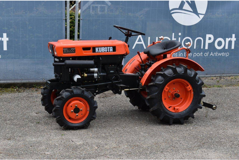 Kubota B5000 - Traktor: das Bild 1 Kubota B5000 - Traktor: das Bild 1