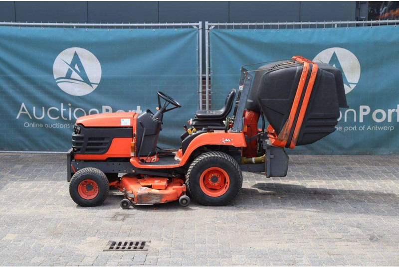 Kubota BX2200D - Rasenmäher: das Bild 2 Kubota BX2200D - Rasenmäher: das Bild 2