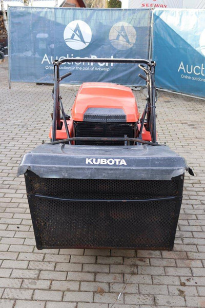 Kubota GZD21 - Rasenmäher: das Bild 5 Kubota GZD21 - Rasenmäher: das Bild 5