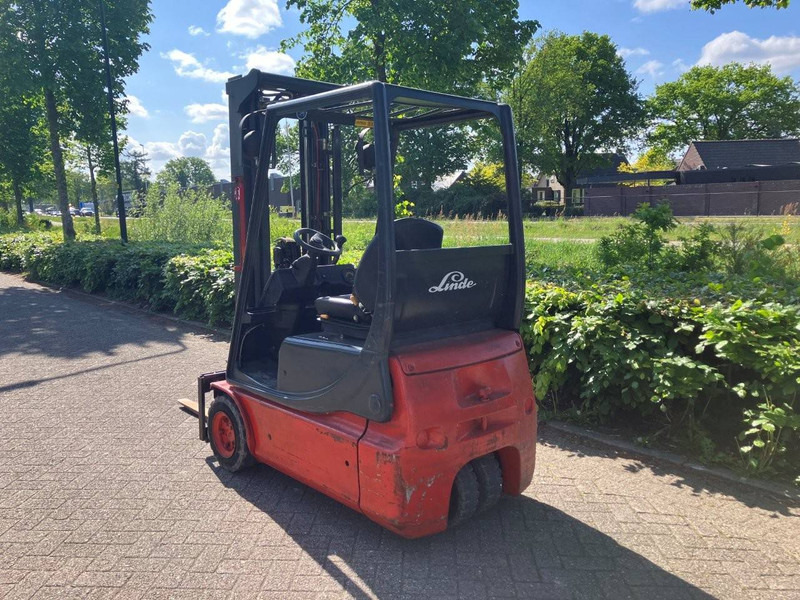 Linde E14 - Elektrostapler: das Bild 3 Linde E14 - Elektrostapler: das Bild 3