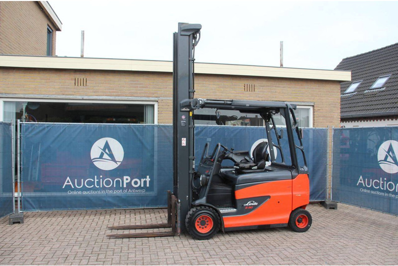 Linde E30RHL-01/600 - Elektrostapler: das Bild 1 Linde E30RHL-01/600 - Elektrostapler: das Bild 1