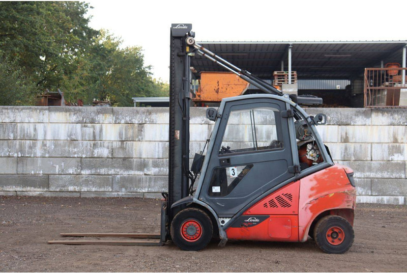 Linde H30CNG-02 - Treibgasstapler: das Bild 2 Linde H30CNG-02 - Treibgasstapler: das Bild 2