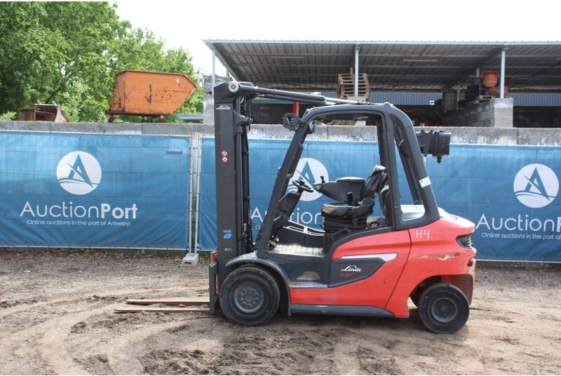Linde H30D-01 - Dieselstapler: das Bild 2 Linde H30D-01 - Dieselstapler: das Bild 2