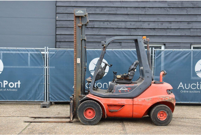 Linde H30D-03 - Dieselstapler: das Bild 2 Linde H30D-03 - Dieselstapler: das Bild 2