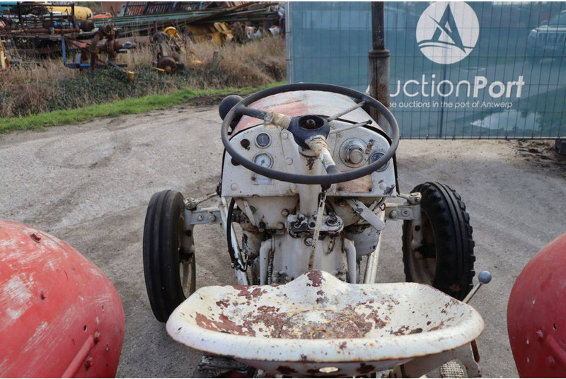 Traktor Massey Ferguson Ferguson Vintage Tractor: das Bild 19 Traktor Massey Ferguson Ferguson Vintage Tractor: das Bild 19