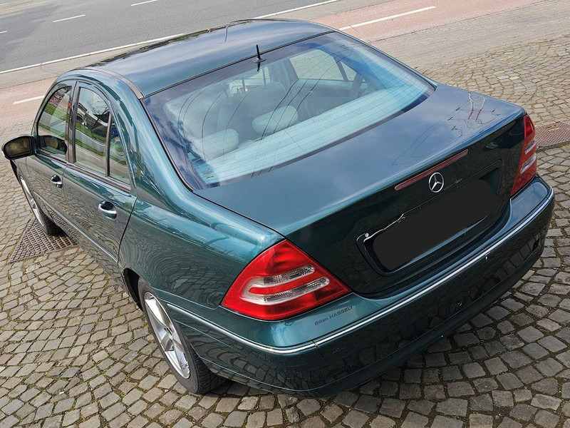Mercedes-Benz C-Klasse (W203) _ 220 CDI Automatic - PKW: das Bild 2 Mercedes-Benz C-Klasse (W203) _ 220 CDI Automatic - PKW: das Bild 2