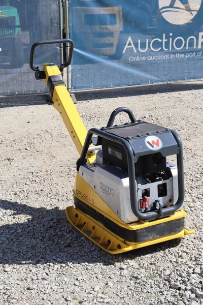 Rüttelplatte Neuson DPU5545: das Bild 7