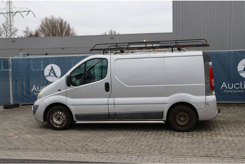 Opel Vivaro 2.0CDTI/66KW-E4 2.7T L1H1 - Kastenwagen: das Bild 3 Opel Vivaro 2.0CDTI/66KW-E4 2.7T L1H1 - Kastenwagen: das Bild 3