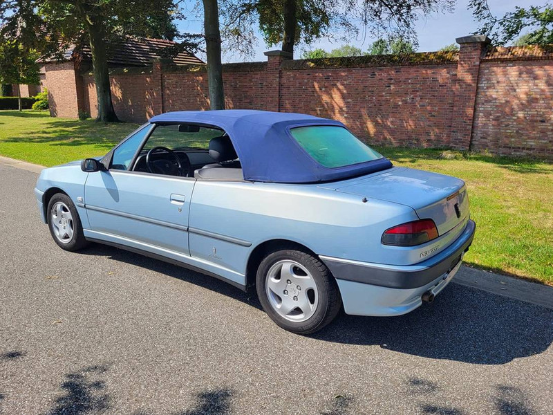Peugeot 306 Cabriolet 1.6 Automatic - PKW: das Bild 3 Peugeot 306 Cabriolet 1.6 Automatic - PKW: das Bild 3