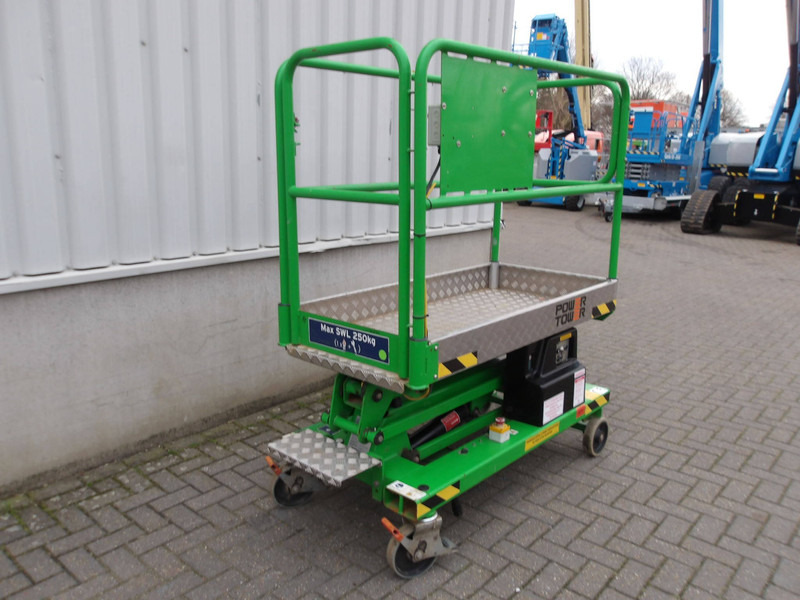 Power Tower Power Tower - Arbeitsbühne: das Bild 3 Power Tower Power Tower - Arbeitsbühne: das Bild 3