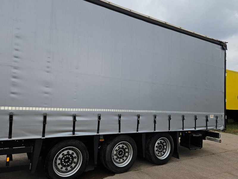 Schmitz Cargobull S01 - Planenauflieger: das Bild 4 Schmitz Cargobull S01 - Planenauflieger: das Bild 4