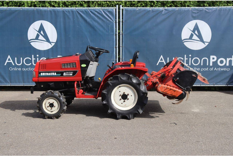 Shibaura S313 - Traktor: das Bild 2 Shibaura S313 - Traktor: das Bild 2